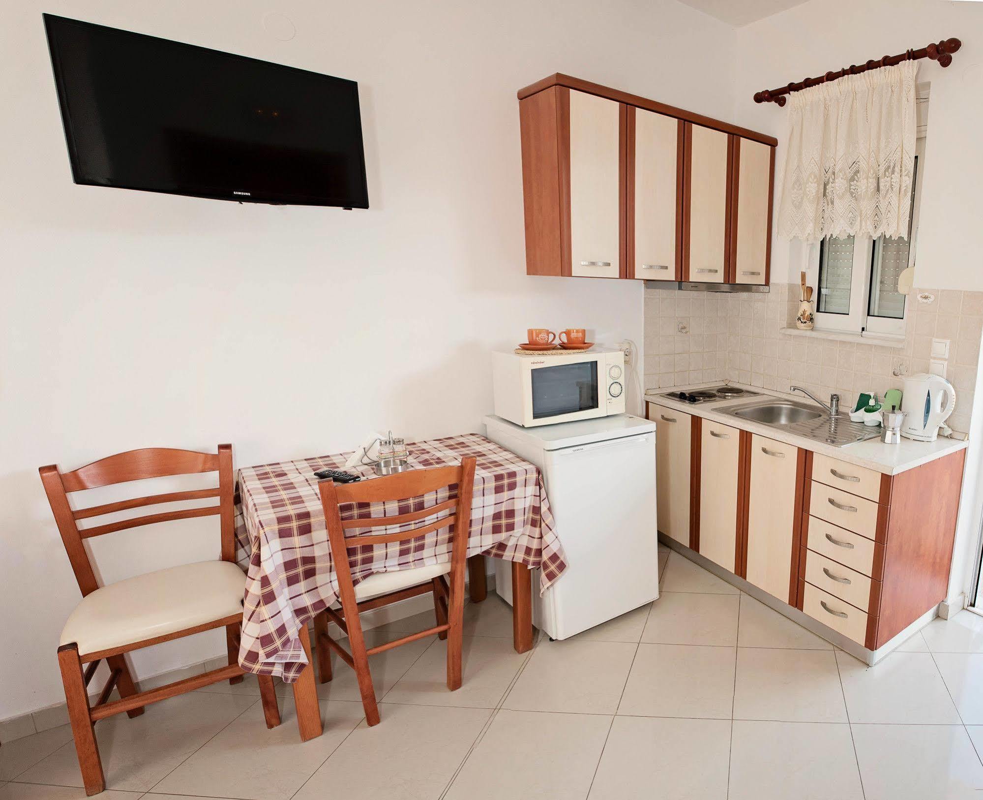 Nephele Apartments Фалираки Екстериор снимка